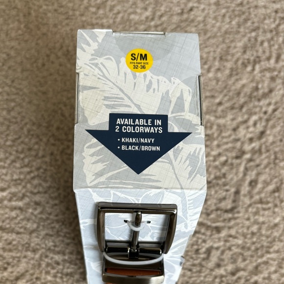 Tommy Bahama Reversible Belt - Picture 2 of 5
